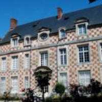 Ancienne abbaye Notre-Dame de Bernay, Le logis abbatial