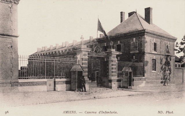 Amiens somme la caserne cpa