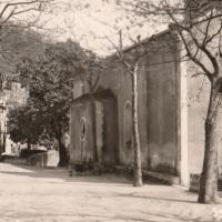 La place de l' église (cpa) 