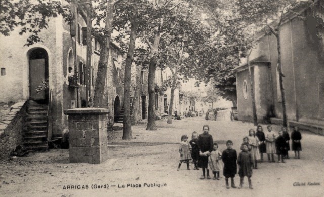 La place de l' église (cpa)