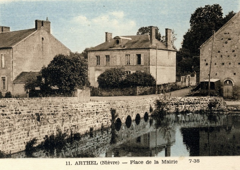 Arthel (Nièvre) La Mairie CPA
