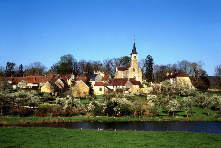 Arthel (Nièvre) Le village