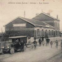 Athies-sous-Laon (Aisne) CPA gare