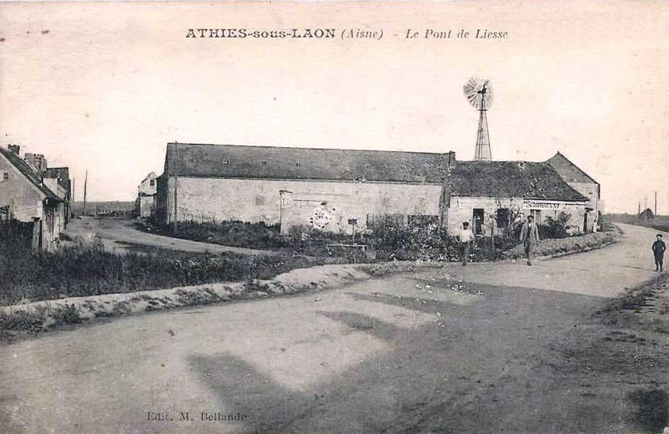 Athies-sous-Laon (Aisne) CPA pont de Liesse