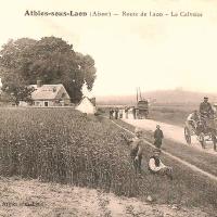 Athies-sous-Laon (Aisne) CPA route de Laon et calvaire