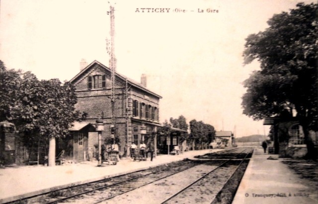 Attichy oise cpa gare