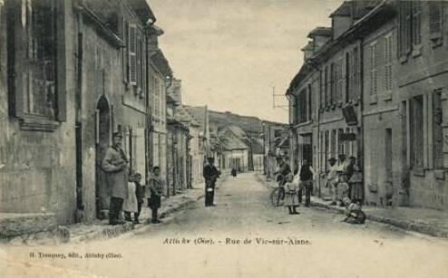 Attichy oise cpa rue de vic