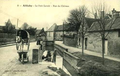 Attichy oise cpa rue du chateau petit lavoir