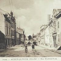 Audun-le-Tiche (Moselle) La rue du Maréchal Foch en 1925 CPA