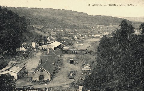 Audun-le-Tiche (Moselle) Le carreau de la mine Saint-Michel CPA