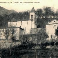 Le temple, les écoles et la chapelle (cpa) 