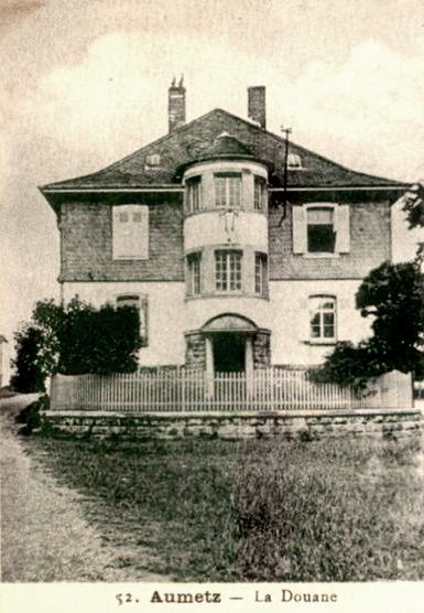 Aumetz (Moselle) La Douane CPA