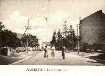 Aumetz (Moselle) La Grande rue CPA