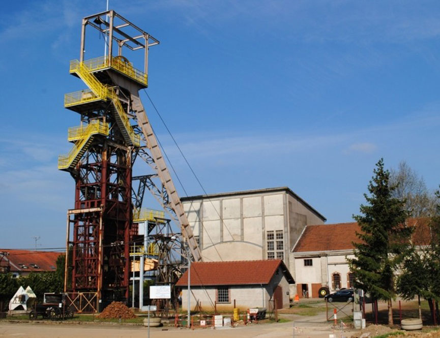 Aumetz (Moselle) Le chevalement de la mine