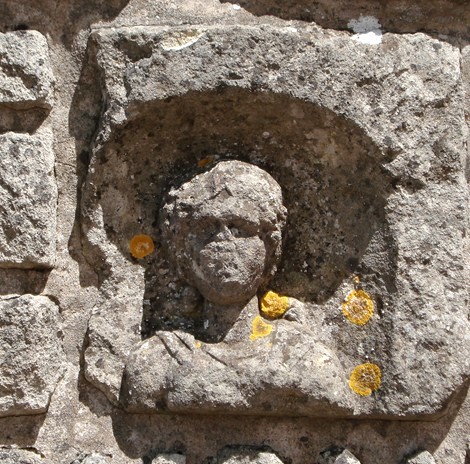 Aumetz (Moselle) Une sculpture gallo-romaine