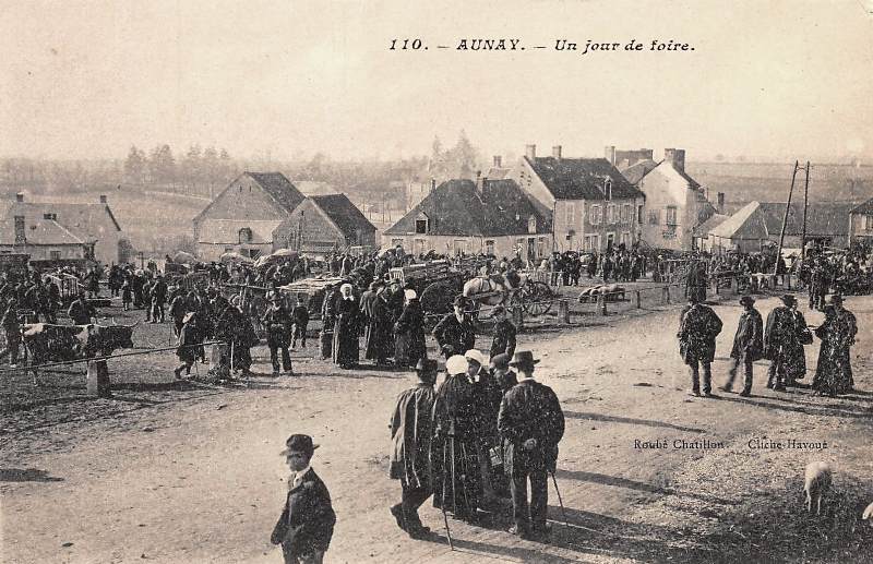 Aunay-en-Bazois (Nièvre) La foire CPA