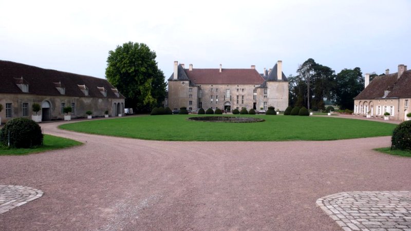 Aunay-en-Bazois (Nièvre) Le château