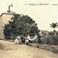 Dans le village, cpa