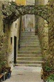 Dans le village