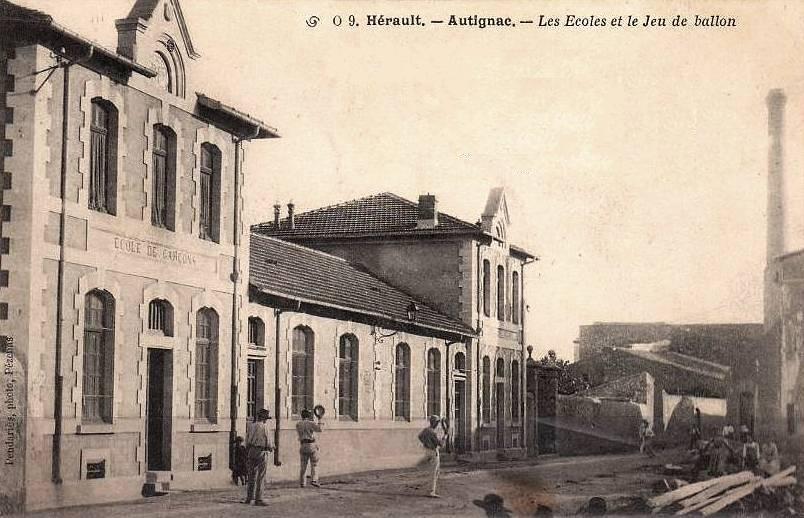 Autignac (Hérault) CPA Les écoles