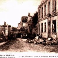 Autreches oise cpa 14 18 entree du village