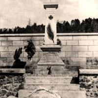 Autreches oise cpa monument aux morts