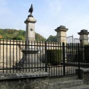 Autreches oise monuments aux morts