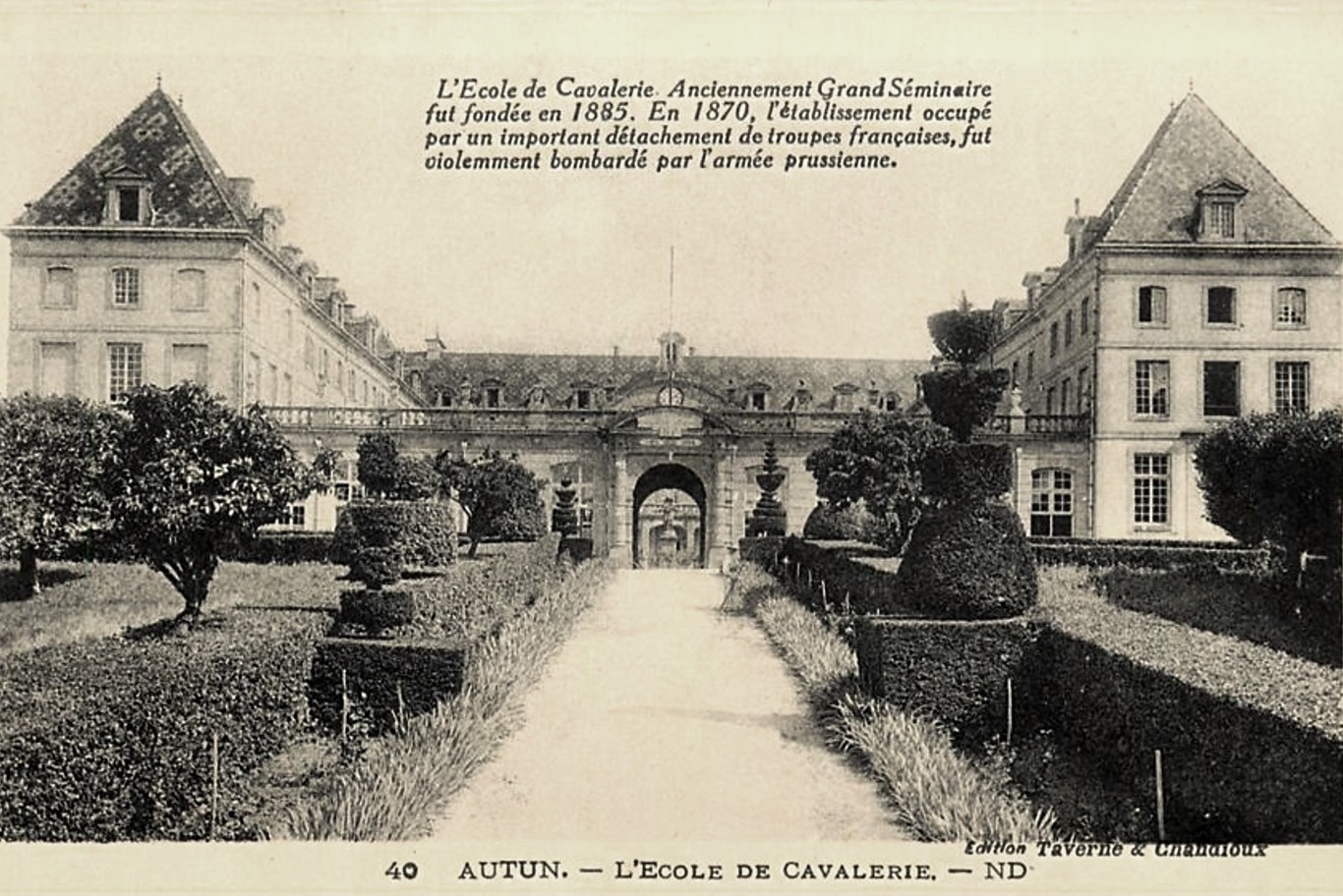 Autun (Saône-et-Loire) L'école de Cavalerie CPA