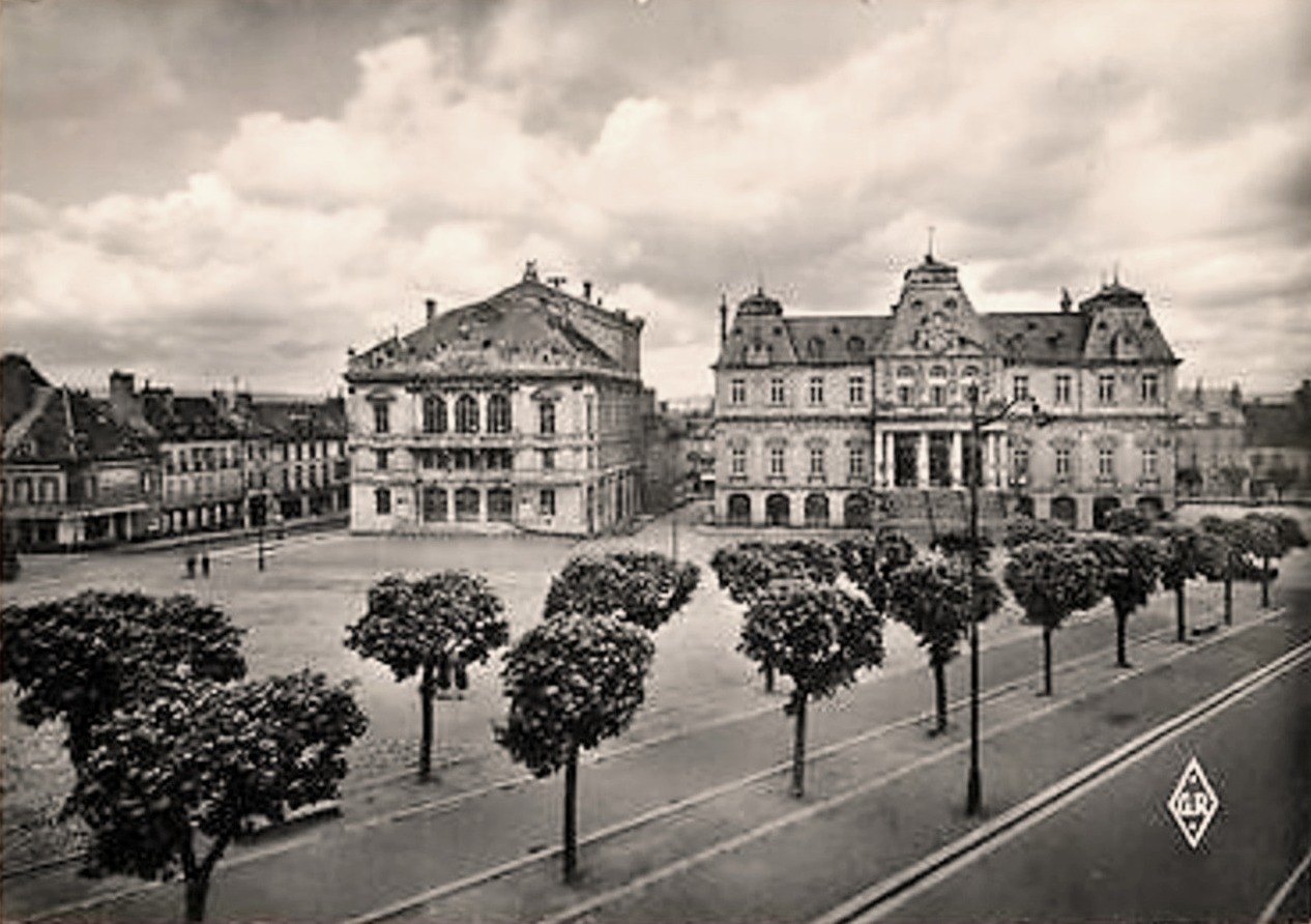 Autun (Saône-et-Loire) L'Hôtel de ville CPA