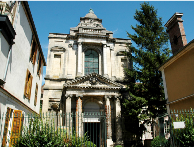 Auxerre (89) La Chapelle des Visitandines