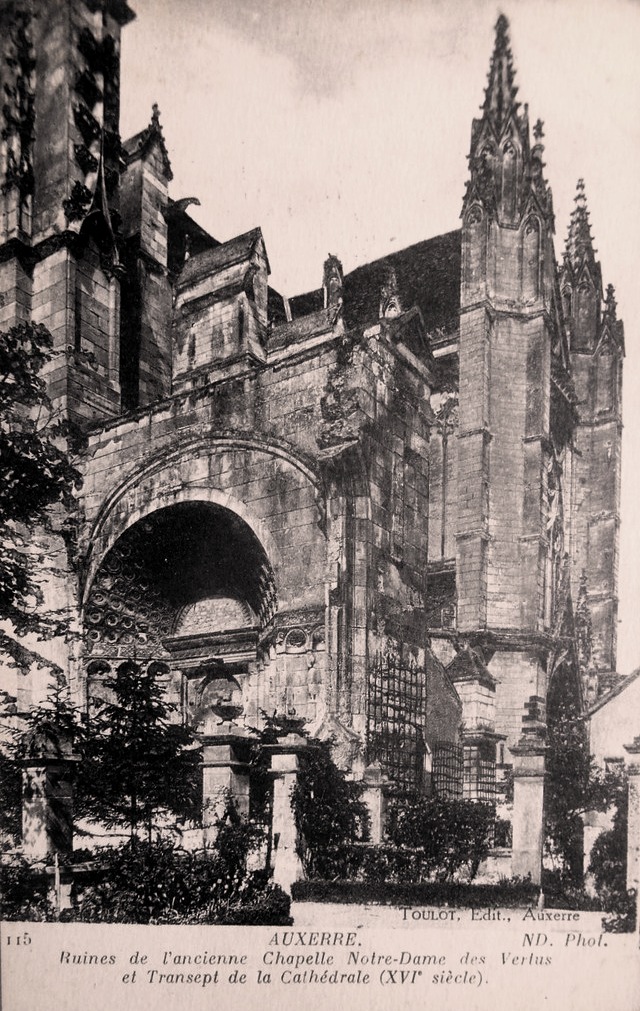 Auxerre (89) La Chapelle Notre-Dame des Vertus, ruines CPA