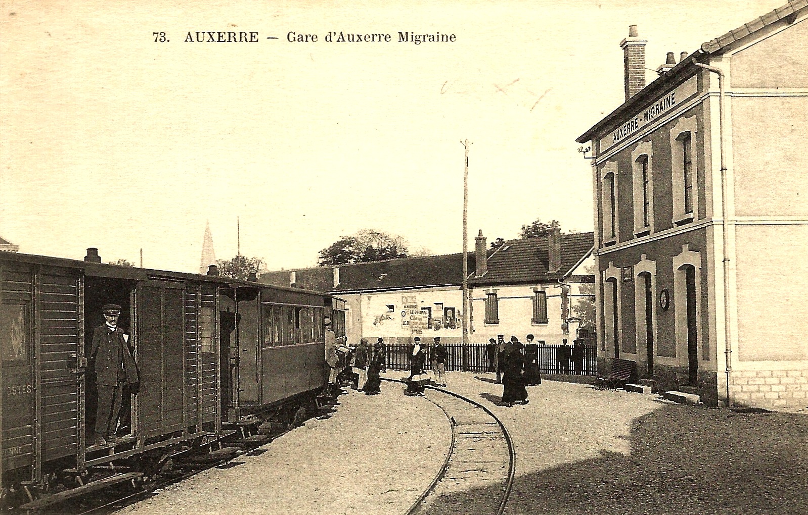 Auxerre (89) La gare CPA
