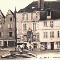 Auxerre (89) La Place Saint-Nicolas CPA