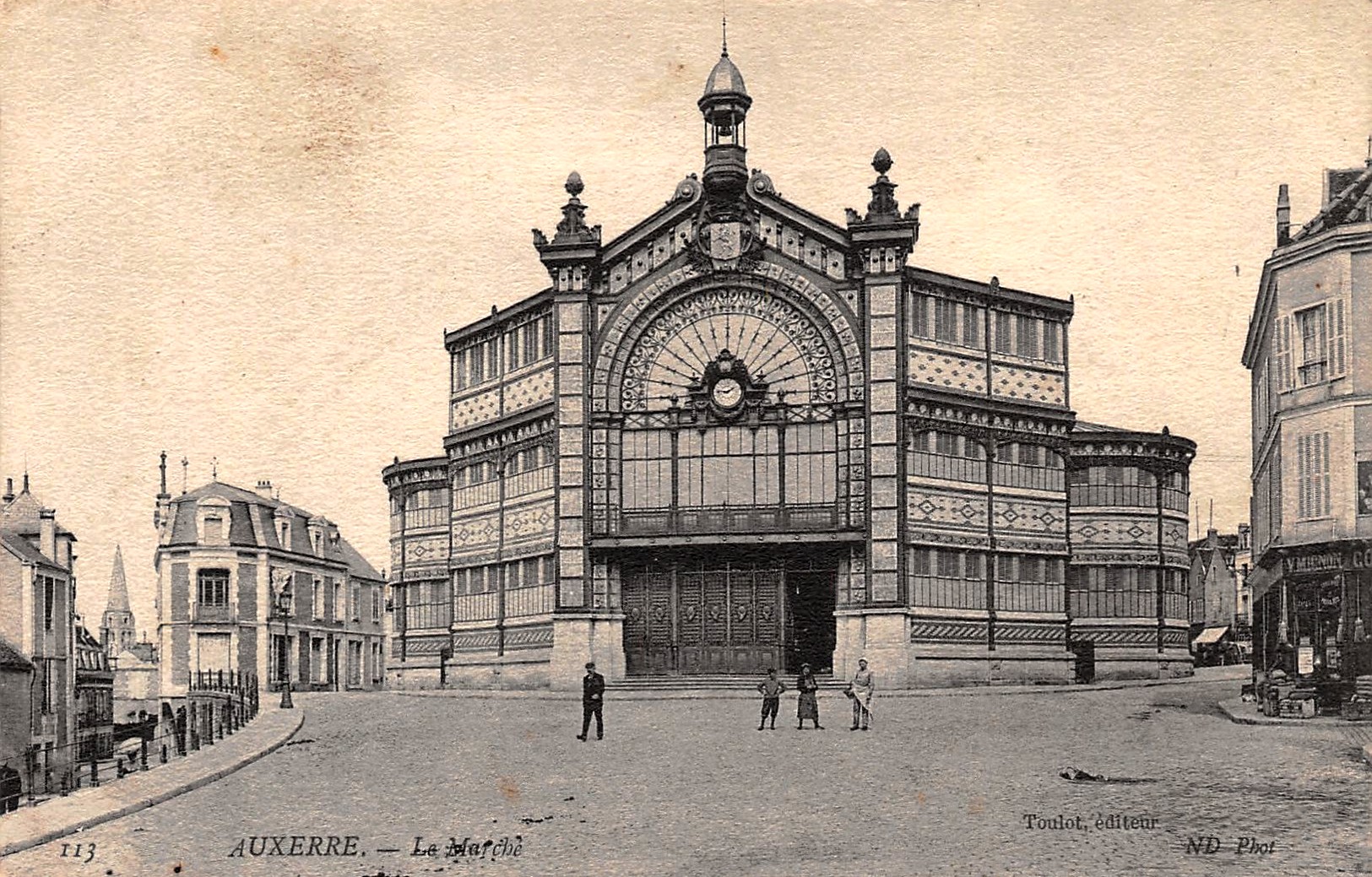 Auxerre (89) Le Marché Couvert CPA