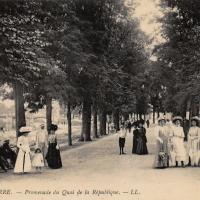 Auxerre (89) Le quai de la République CPA