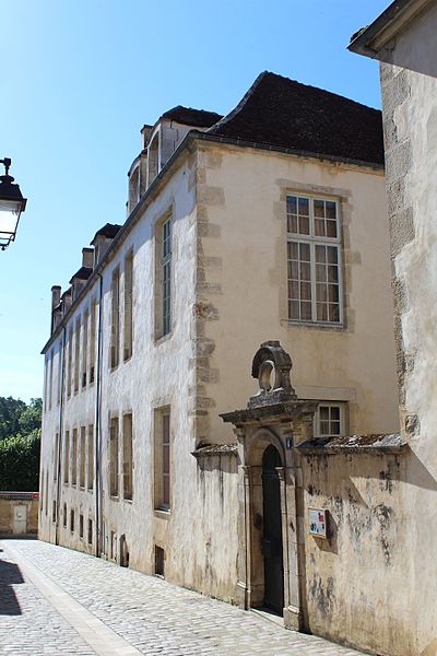 Avallon (89) L'Hôtel de Condé