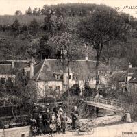 Avallon (89) La ferme des nids CPA
