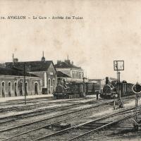 Avallon (89) La gare CPA
