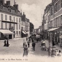 Avallon (89) La place Vauban CPA