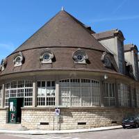 Avallon (89) Le marché couvert