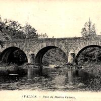 Avallon (89) Le pont du moulin Cadoux CPA