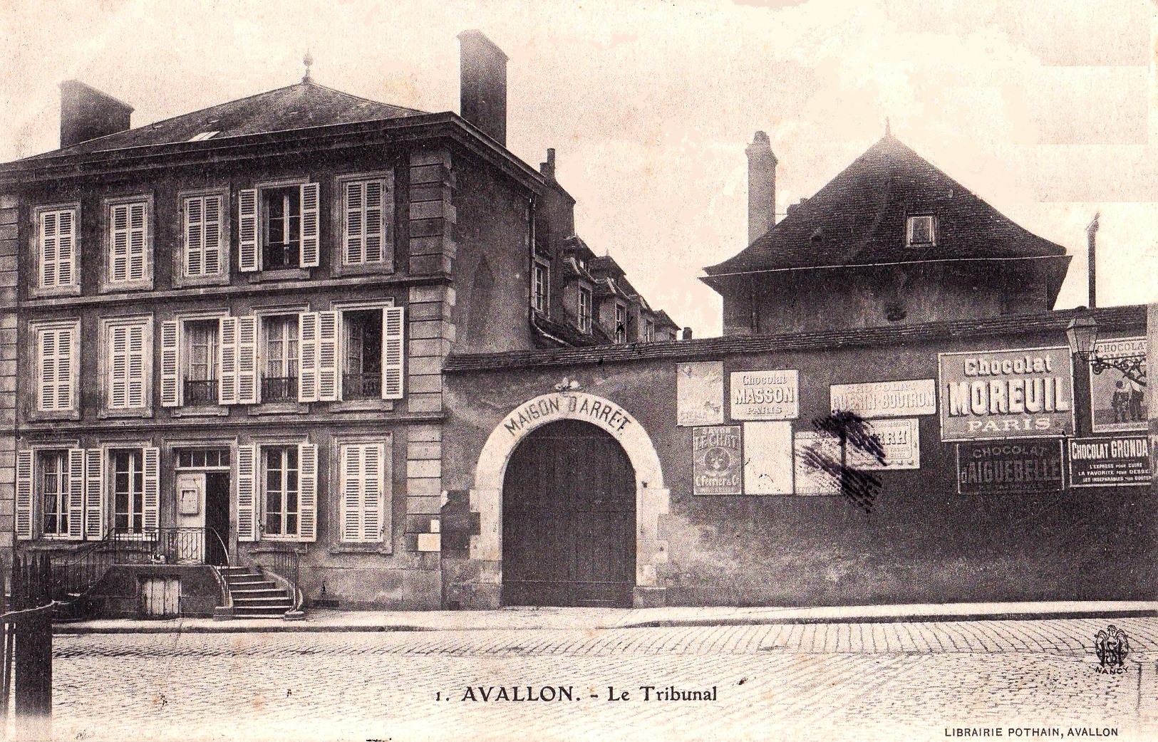 Avallon (89) Le tribunal CPA