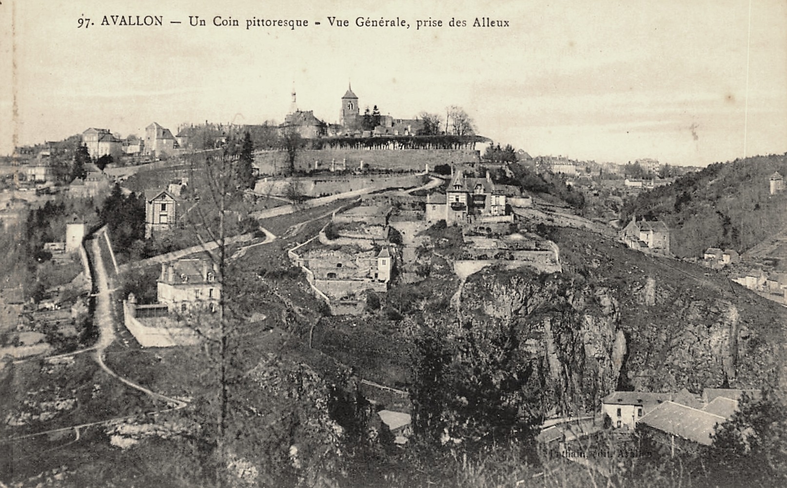 Avallon (89) Vue générale CPA