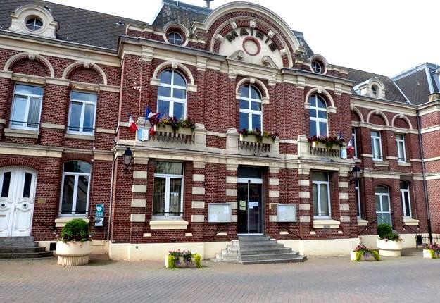 Avesnes les aubert 59 la mairie