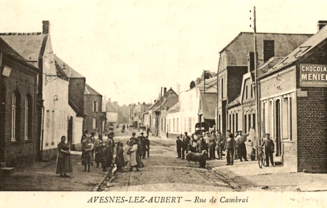 Avesnes les aubert 59 la rue de cambrai cpa