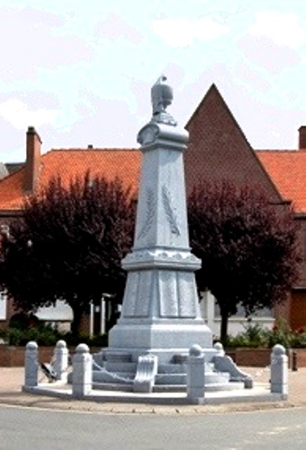 Avesnes les aubert 59 le monument aux morts