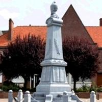 Avesnes les aubert 59 le monument aux morts