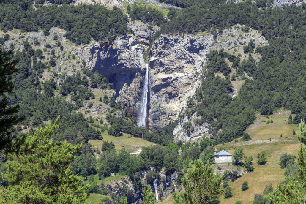 Avrieux (Savoie) La cascade Saint-Benoît