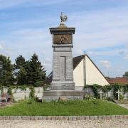 Awoingt 59 le monument aux morts