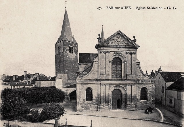 Bar-sur-Aube (10) L'église Saint-Maclou CPA